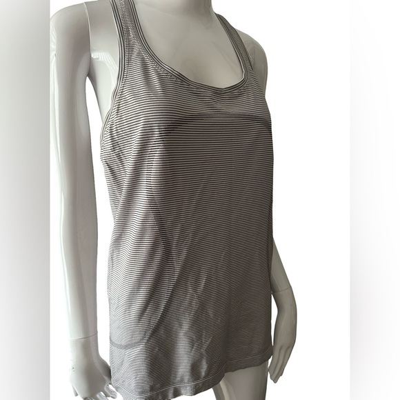 Lululemon Athletica Swiftly - Picture 6 of 6